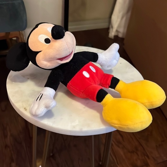 Disney Mickey Mouse stuffed animal authentic original souvenir 9” long laid flat - Picture 5 of 7